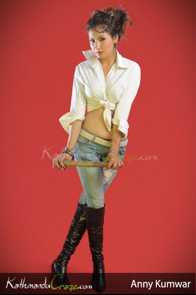 Anny  Kumwar