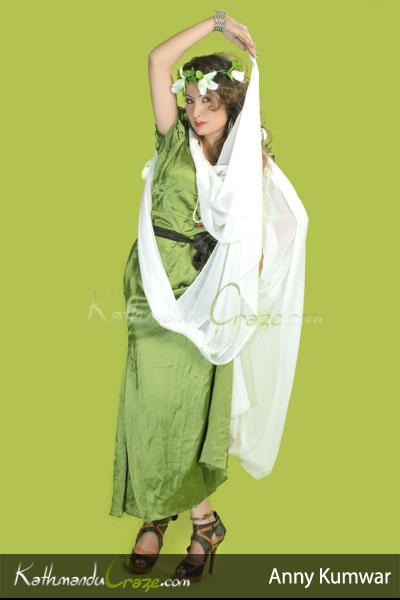 Anny  Kumwar